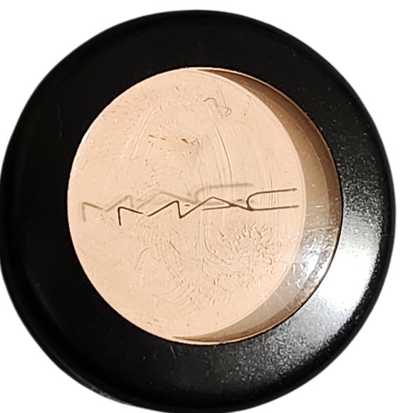 MAC Studio Finish Concealer NW15 SPF 35 Broad Spectrum Makeup NW 15